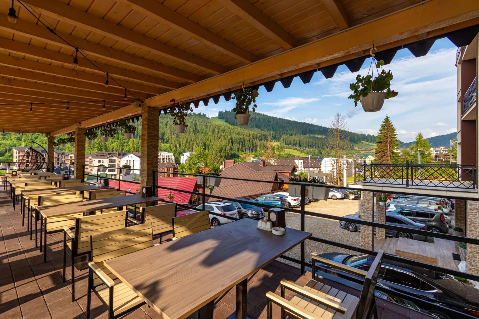 Gold Palace Wellness & Spa Bukovel Luaran gambar